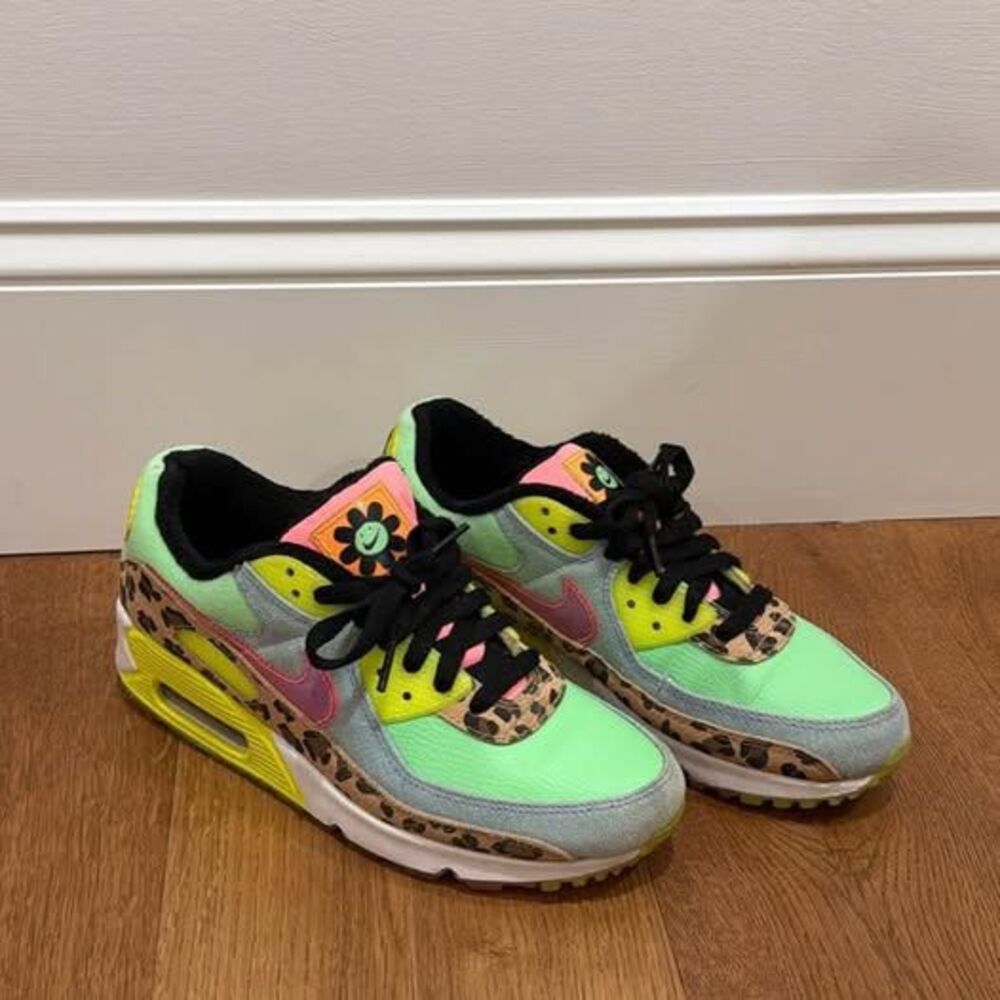 Nike Air Max 90 LX Illusion Green Leopard Print CW3499-300 Womens Size 9.5